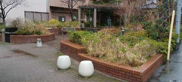 オギノ公園の前から撮った公園内の全体像