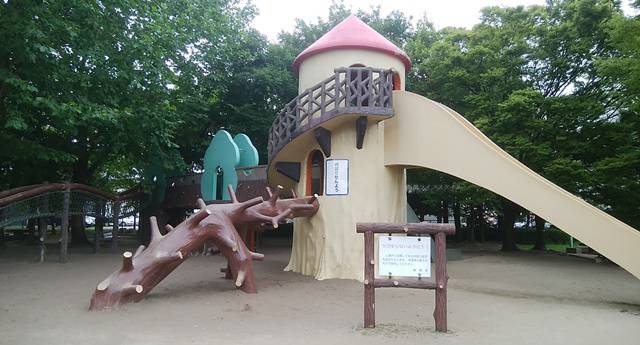 亀田公園のアジトみたいな大きな遊具