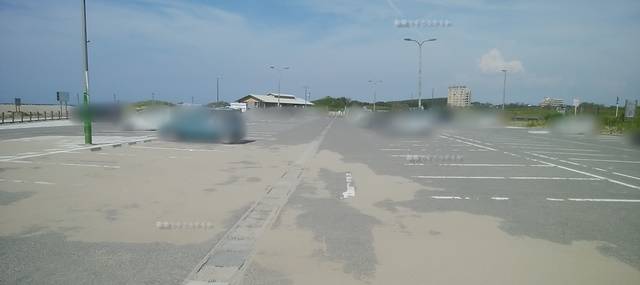 小針浜の駐車場